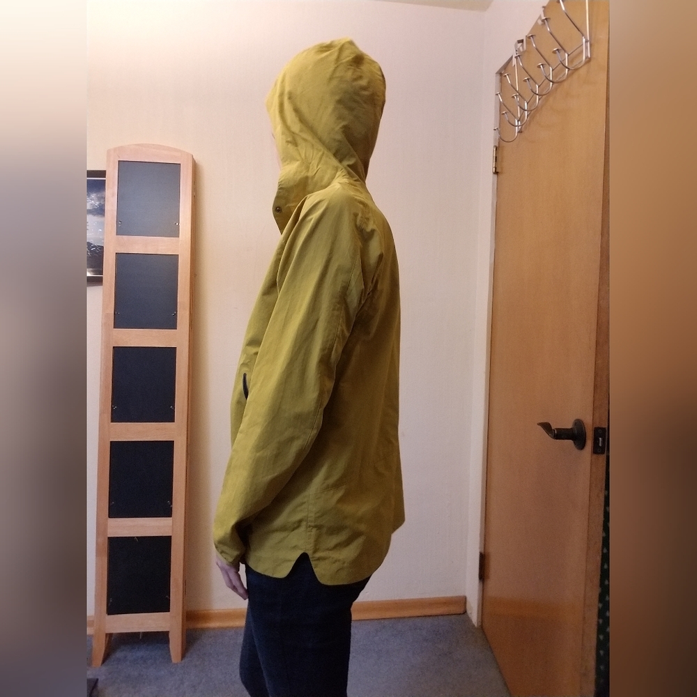 Mountain Hardware Railay Button Front Small Gorpc… - image 4